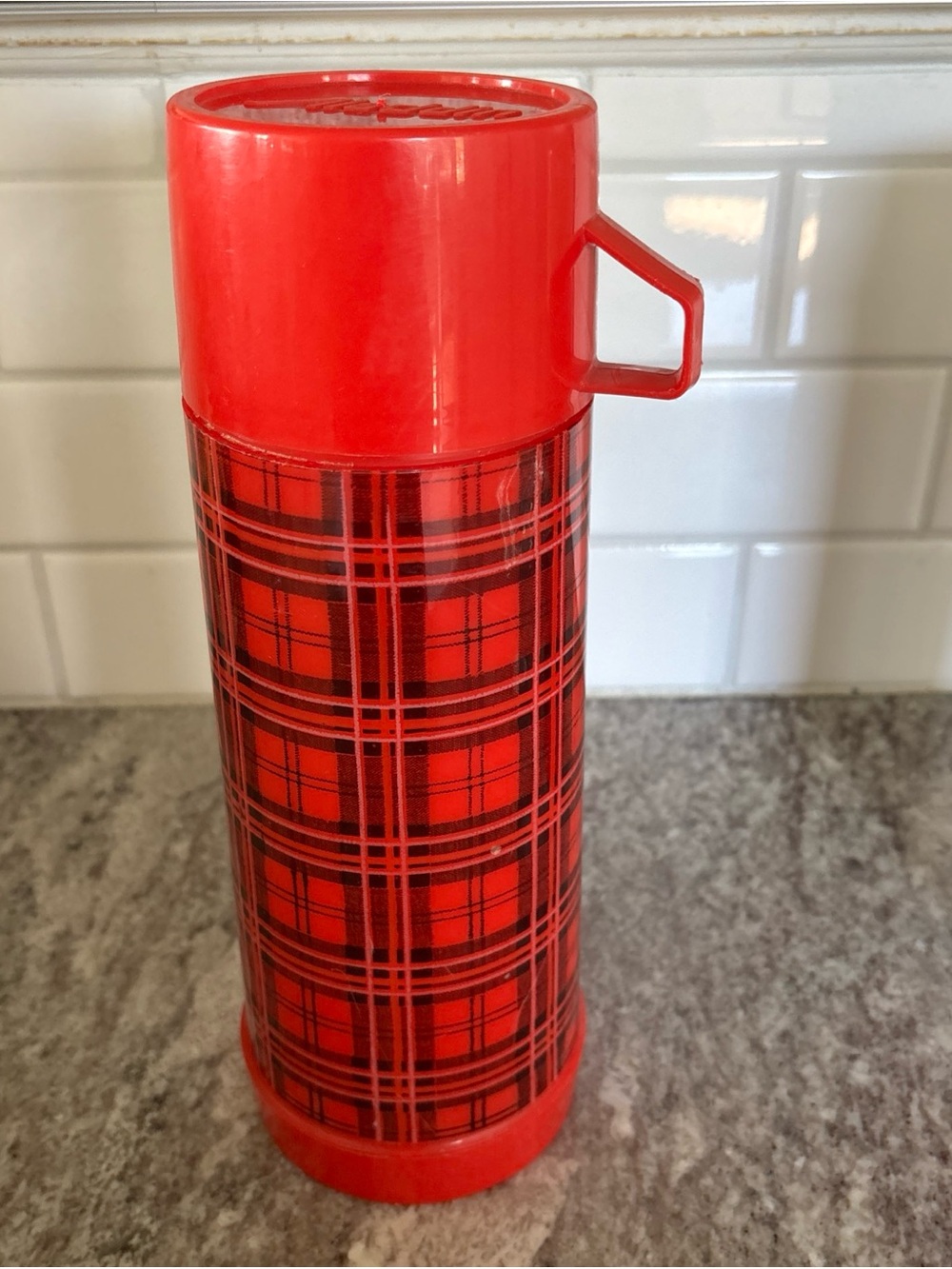 Vintage Aladdin Pint Thermos Red Plaid Design with Stopper and Cup- 1 Quart